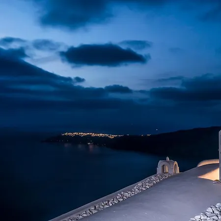 Hotell Iliovasilema & 4*