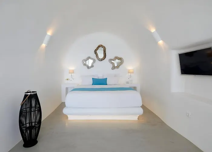 Iliovasilema Hotel Imerovigli (Santorini)