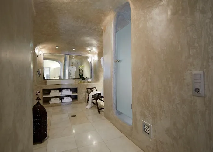 Iliovasilema 4* Imerovigli (Santorini)
