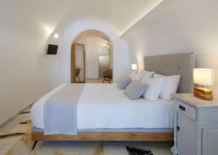 Iliovasilema Hotel Imerovigli (Santorini)