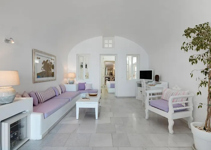 Iliovasilema Hotel Imerovigli (Santorini)